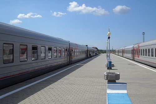 В Крым подумывают запустить чартерные поезда